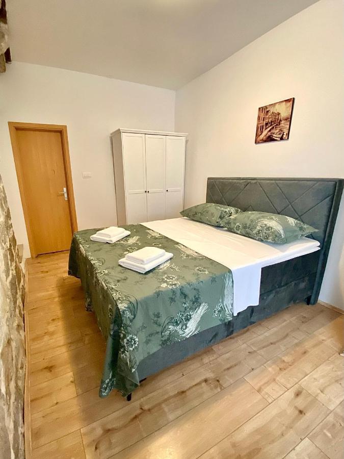 Apartments Helen Split Zewnętrze zdjęcie